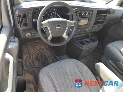 Zdjęcie 8 z 13 samochodu: 2016 GMC SAVANA G2500 VIN:1GTW7BFG4G1227640 - miniatura