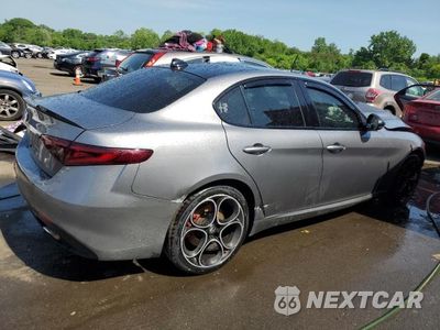 Trzecie zdjęcie samochodu z tyłu: 2020 ALFA ROMEO GIULIA TI VIN:ZARFANBNXL7637802 - miniatura