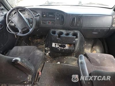 Zdjęcie 8 z 13 samochodu: 2002 DODGE RAM VAN B2500 VIN:2B7JB21Y42K146983 - miniatura
