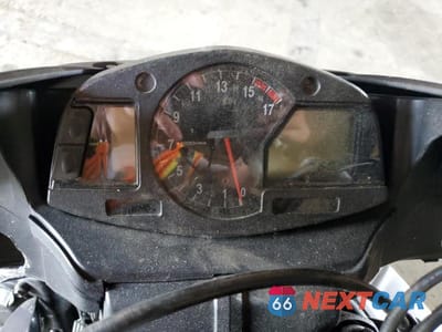 Zdjęcie 7 z 8 samochodu: 2008 HONDA CBR600 RR VIN:JH2PC40498M101324 - miniatura