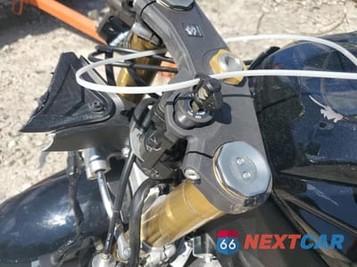 Zdjęcie 8 z 9 samochodu: 2018 SUZUKI GSX-R750 VIN:JS1GR7MA5J2100501 - miniatura