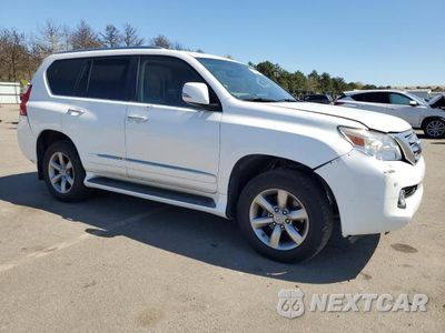 Czwarte zdjęcie samochodu z boku: 2013 LEXUS GX 460 PREMIUM VIN:JTJJM7FX4D5056843 - miniatura