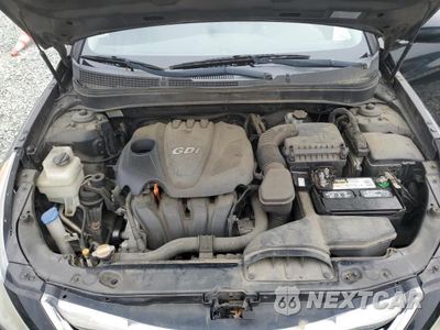 Zdjęcie 11 z 12 samochodu: 2011 HYUNDAI SONATA SE VIN:5NPEC4AC7BH035704 - miniatura