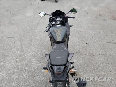 Zdjęcie 6 z 9 samochodu: 2015 HONDA CBR300 R VIN:MLHNC5107F5101568 - miniatura
