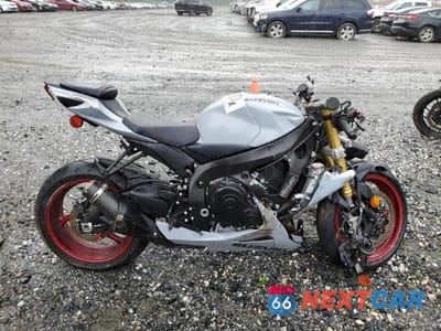 2023 SUZUKI GSX-R750 JS1GR7MA6P7100552 - główne zdjęcie licytacji z USA - miniatura