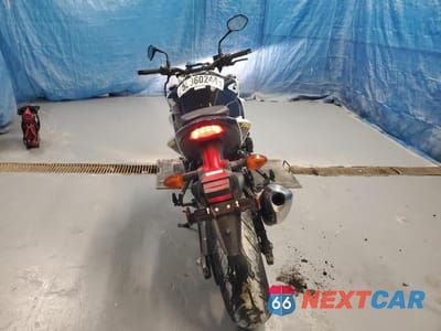 Czwarte zdjęcie samochodu z boku: 2023 SUZUKI GSX-S750 M VIN:JS1C533D1P7100506 - miniatura
