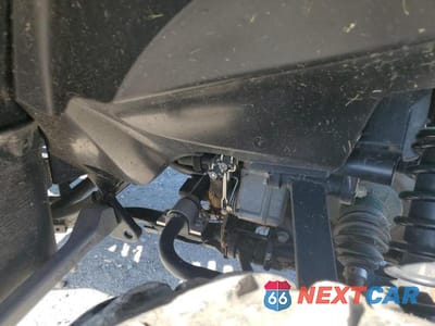 Zdjęcie 7 z 10 samochodu: 2009 SUZUKI LT-A750 XP VIN:5SAAR41P997101428 - miniatura