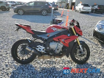 2016 BMW S 1000 R WB10D1200GZ696904 - główne zdjęcie licytacji z USA - miniatura
