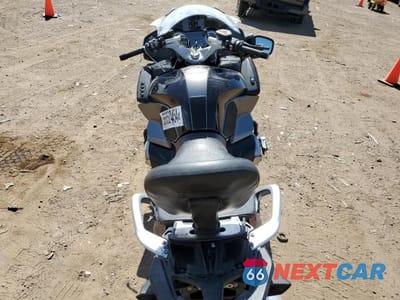 Zdjęcie 6 z 9 samochodu: 2015 BMW R1200 RT VIN:WB10A1303FZ193499 - miniatura