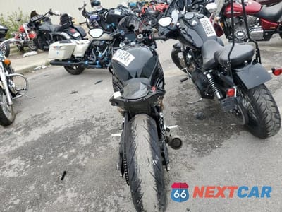 Czwarte zdjęcie samochodu z boku: 2022 BMW S 1000 RR VIN:WB10E2305N6F13709 - miniatura