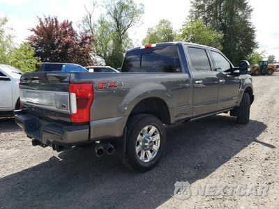 Trzecie zdjęcie samochodu z tyłu: 2019 FORD F350 SUPER DUTY VIN:1FT8W3BT7KEE61440 - miniatura