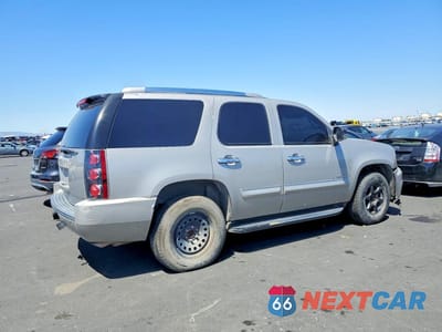 Trzecie zdjęcie samochodu z tyłu: 2007 GMC YUKON DENALI VIN:1GKFK63817J138292 - miniatura