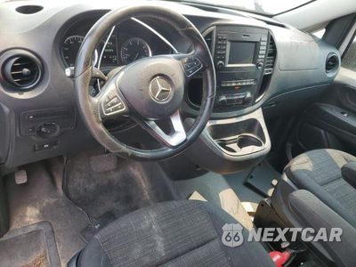 Zdjęcie 8 z 13 samochodu: 2019 MERCEDES-BENZ METRIS VIN:WD3PG3EA5K3532935 - miniatura