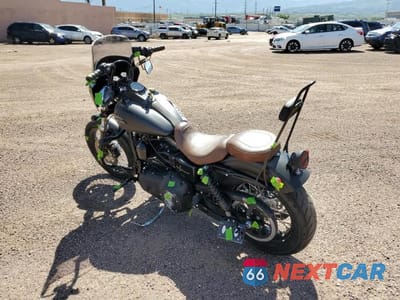 Trzecie zdjęcie samochodu z tyłu: 2017 HARLEY-DAVIDSON FXDB DYNA STREET BOB VIN:1HD1GXM11HC323980 - miniatura