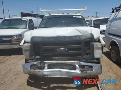 Piąte zdjęcie samochodu w środku: 2010 FORD F350 SUPER DUTY VIN:1FDWX3E56AEA60103 - miniatura