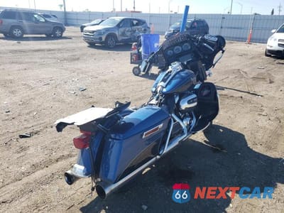 Czwarte zdjęcie samochodu z boku: 2018 HARLEY-DAVIDSON FLHTK 115TH ANNIVERSARY ULTRA LIMITED VIN:1HD1KWD18JB643981 - miniatura