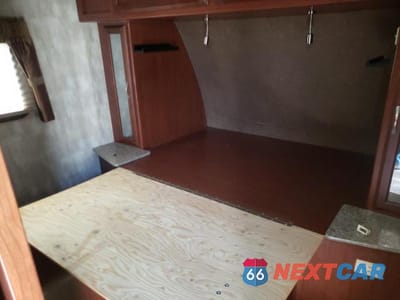 Piąte zdjęcie samochodu w środku: 2014 WINNEBAGO TRAVELTRLR VIN:54CAG0P28E1W88886 - miniatura