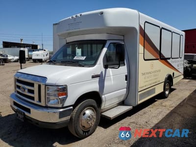 2018 FORD ECONOLINE E350 SUPER DUTY CUTAWAY VAN 1FDEE3FSXJDC20835 - główne zdjęcie licytacji z USA - miniatura