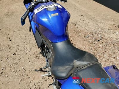 Zdjęcie 6 z 10 samochodu: 2022 YAMAHA YZFR7 VIN:JYARM38E2NA000351 - miniatura