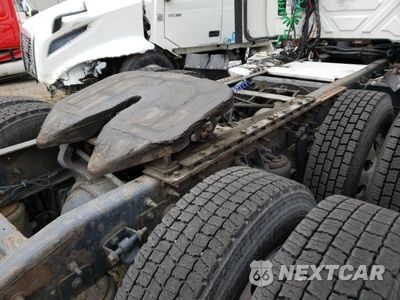 Zdjęcie 6 z 10 samochodu: 2014 INTERNATIONAL PROSTAR VIN:1HSDJAPR5EH781901 - miniatura