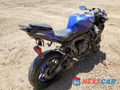 Zdjęcie 9 z 10 samochodu: 2022 YAMAHA YZFR7 VIN:JYARM38E2NA000351 - miniatura