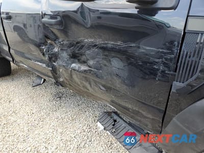 Zdjęcie 9 z 10 samochodu: 2021 FORD F450 SUPER DUTY VIN:1FT8W4DT1MEC11388 - miniatura