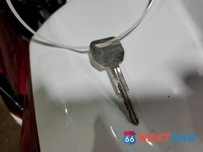 Zdjęcie 8 z 9 samochodu: 2006 HONDA CBR600 RR VIN:JH2PC37026M304856 - miniatura