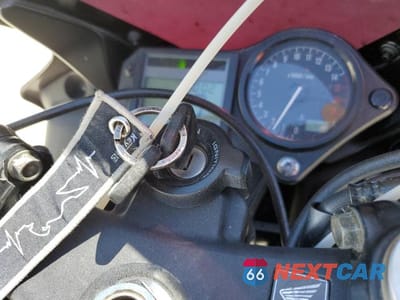 Zdjęcie 8 z 9 samochodu: 2005 HONDA CBR600 F4 VIN:JH2PC35015M602168 - miniatura