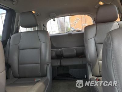 Zdjęcie 10 z 13 samochodu: 2014 HONDA ODYSSEY TOURING VIN:5FNRL5H97EB113807 - miniatura