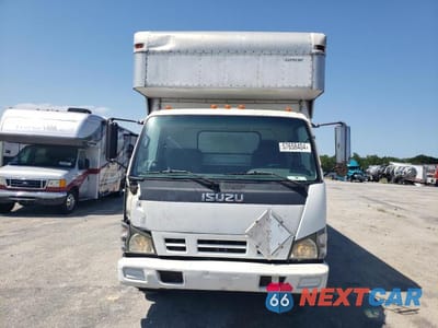 Piąte zdjęcie samochodu w środku: 2007 ISUZU NPR VIN:JALC4B16477013334 - miniatura