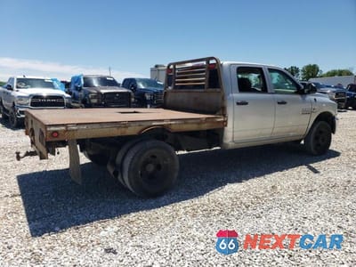 Trzecie zdjęcie samochodu z tyłu: 2016 RAM 3500 ST VIN:3C63RRGL0GG296593 - miniatura