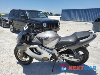 Trzecie zdjęcie samochodu z tyłu: 2005 HONDA CBR600 F4 VIN:JH2PC35015M602168 - miniatura