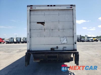 Zdjęcie 6 z 12 samochodu: 2007 ISUZU NPR VIN:JALC4B16477013334 - miniatura