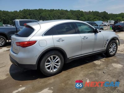 Trzecie zdjęcie samochodu z tyłu: 2017 INFINITI QX70 VIN:JN8CS1MW6HM415263 - miniatura