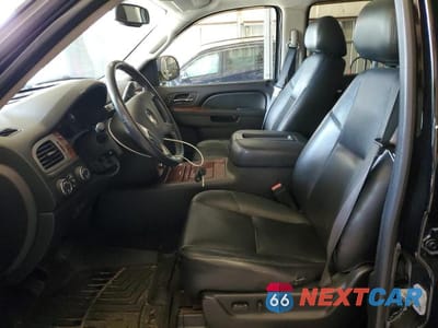 Zdjęcie 7 z 12 samochodu: 2012 CHEVROLET AVALANCHE LTZ VIN:3GNTKGE79CG293300 - miniatura