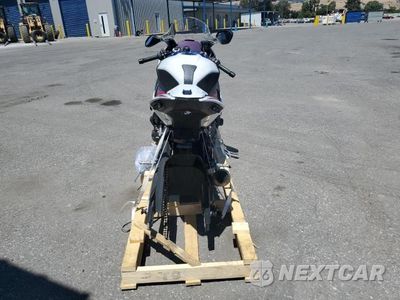 Czwarte zdjęcie samochodu z boku: 2021 BMW S 1000 RR VIN:WB10E230XM6D39800 - miniatura