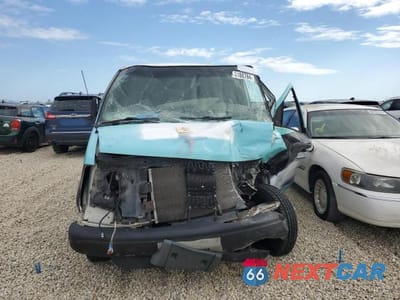 Piąte zdjęcie samochodu w środku: 2001 CHEVROLET EXPRESS G2500 VIN:1GCGG25R111242059 - miniatura