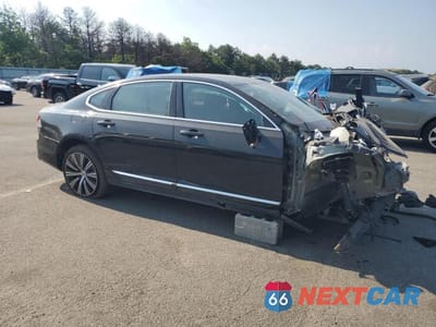 Czwarte zdjęcie samochodu z boku: 2023 VOLVO S90 PLUS VIN:LVY062MN0PP351050 - miniatura