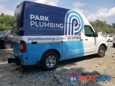 Trzecie zdjęcie samochodu z tyłu: 2020 NISSAN NV 2500 S VIN:1N6BF0LYXLN804934 - miniatura