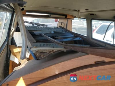 Zdjęcie 10 z 12 samochodu: 1983 VOLKSWAGEN VANAGON BUS VIN:WV2YB0250DH113395 - miniatura