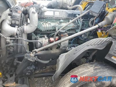 Zdjęcie 7 z 10 samochodu: 2022 VOLVO VN VNL VIN:4V4NC9EH8NN289739 - miniatura