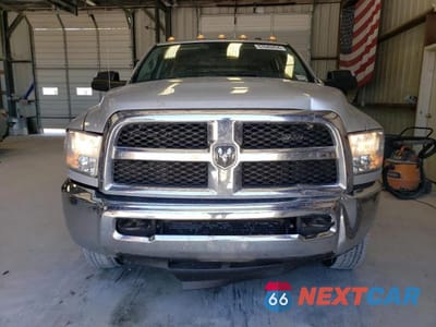 Piąte zdjęcie samochodu w środku: 2016 RAM 3500 ST VIN:3C63RRGL0GG296593 - miniatura