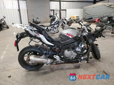 2016 BMW S 1000 XR WB10D1304GZ463302 - główne zdjęcie licytacji z USA - miniatura