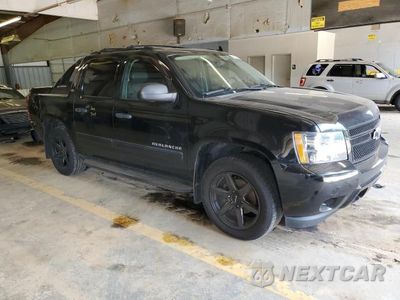 Czwarte zdjęcie samochodu z boku: 2012 CHEVROLET AVALANCHE LTZ VIN:3GNTKGE79CG293300 - miniatura