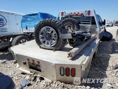 Trzecie zdjęcie samochodu z tyłu: 2017 CHEVROLET SILVERADO K3500 LTZ VIN:1GC4K0EY1HF164960 - miniatura