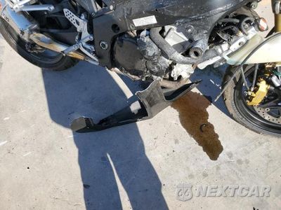 Zdjęcie 9 z 10 samochodu: 2005 SUZUKI GSX-R600 K VIN:JS1GN7CA452100072 - miniatura