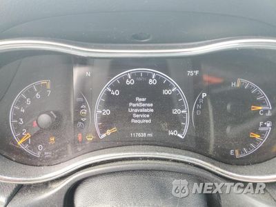 Zdjęcie 9 z 14 samochodu: 2017 JEEP GRAND CHEROKEE LAREDO VIN:1C4RJFAG9HC786670 - miniatura