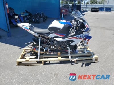 2021 BMW S 1000 RR WB10E230XM6D39800 - główne zdjęcie licytacji z USA - miniatura