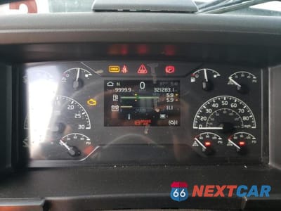 Zdjęcie 8 z 10 samochodu: 2020 VOLVO VN VNL VIN:4V4NC9EHXLN254911 - miniatura
