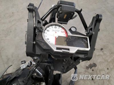 Zdjęcie 7 z 9 samochodu: 2016 BMW S 1000 XR VIN:WB10D1304GZ463302 - miniatura